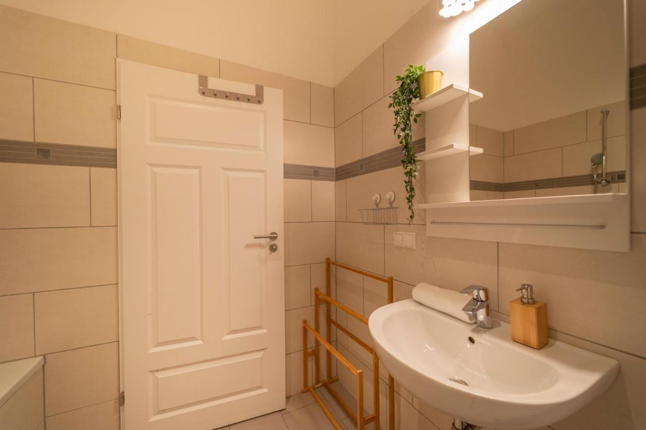 Konrad I Levestate Appartement Wenen Buitenkant foto